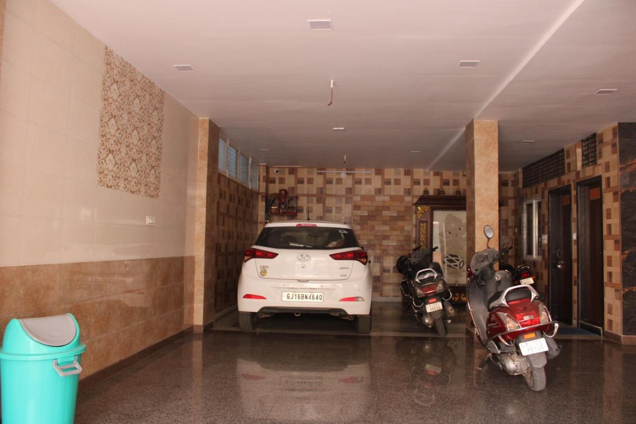 Maruti Group Of Hotels - Shri Naman Nāthdwāra Eksteriør bilde