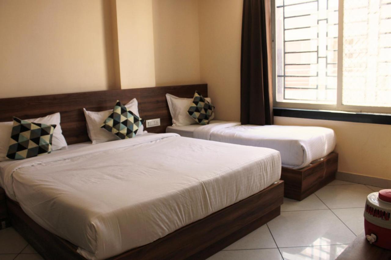Maruti Group Of Hotels - Shri Naman Nāthdwāra Eksteriør bilde