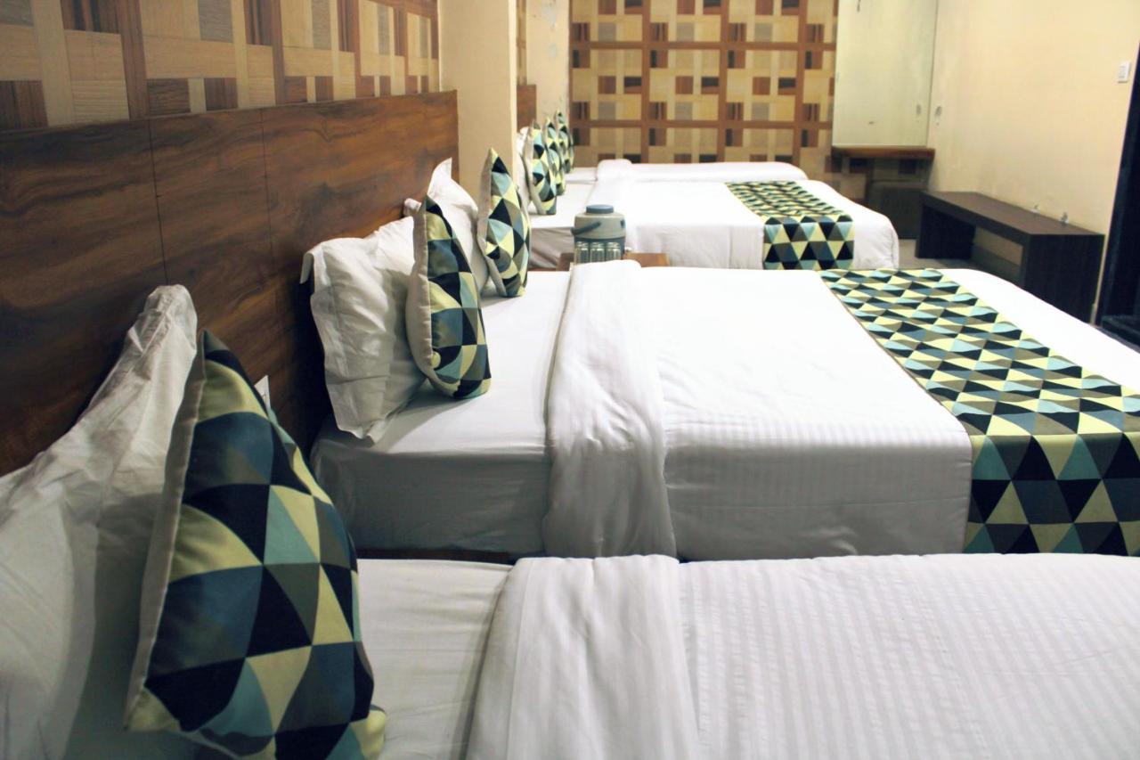 Maruti Group Of Hotels - Shri Naman Nāthdwāra Eksteriør bilde