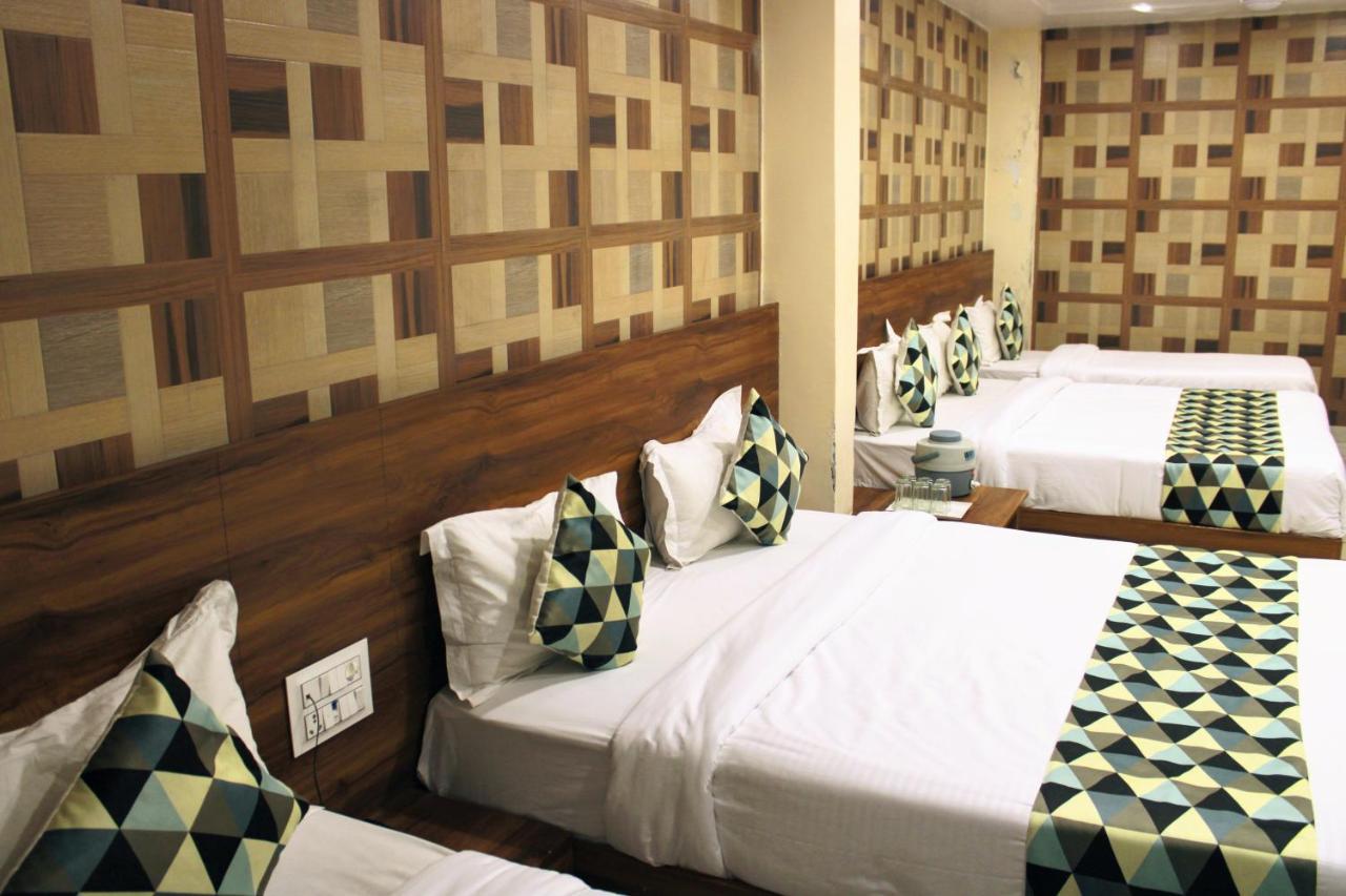 Maruti Group Of Hotels - Shri Naman Nāthdwāra Eksteriør bilde