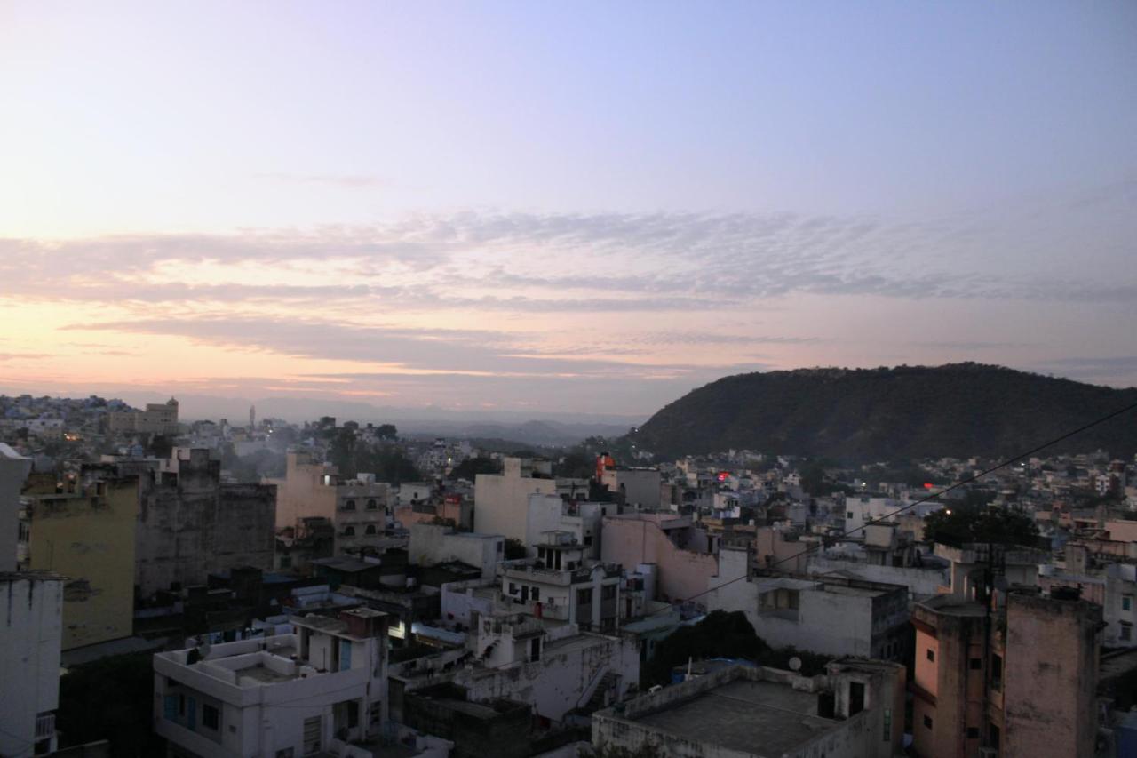 Maruti Group Of Hotels - Shri Naman Nāthdwāra Eksteriør bilde