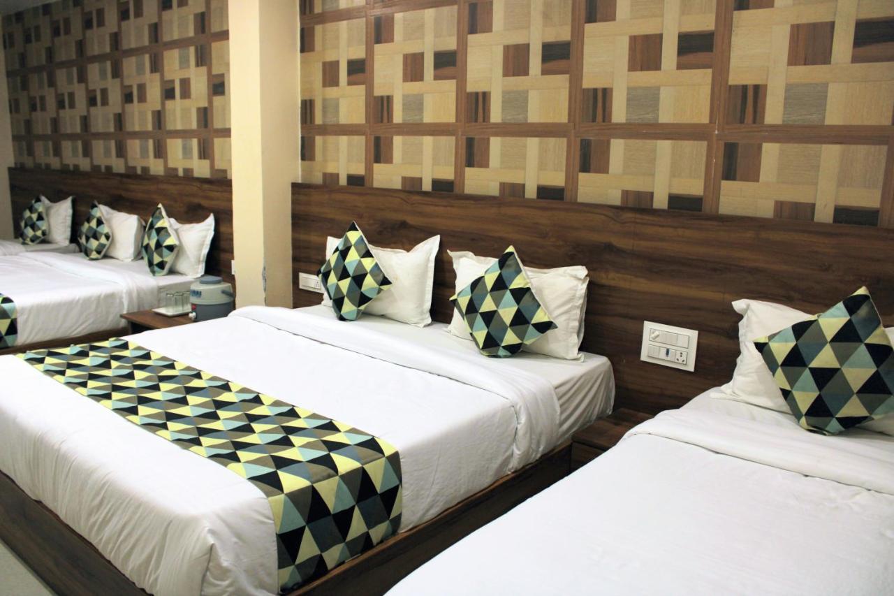 Maruti Group Of Hotels - Shri Naman Nāthdwāra Eksteriør bilde