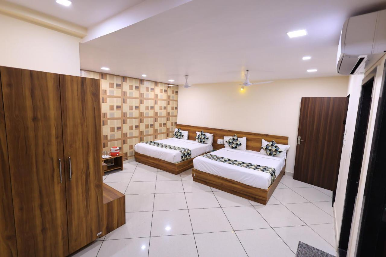 Maruti Group Of Hotels - Shri Naman Nāthdwāra Eksteriør bilde