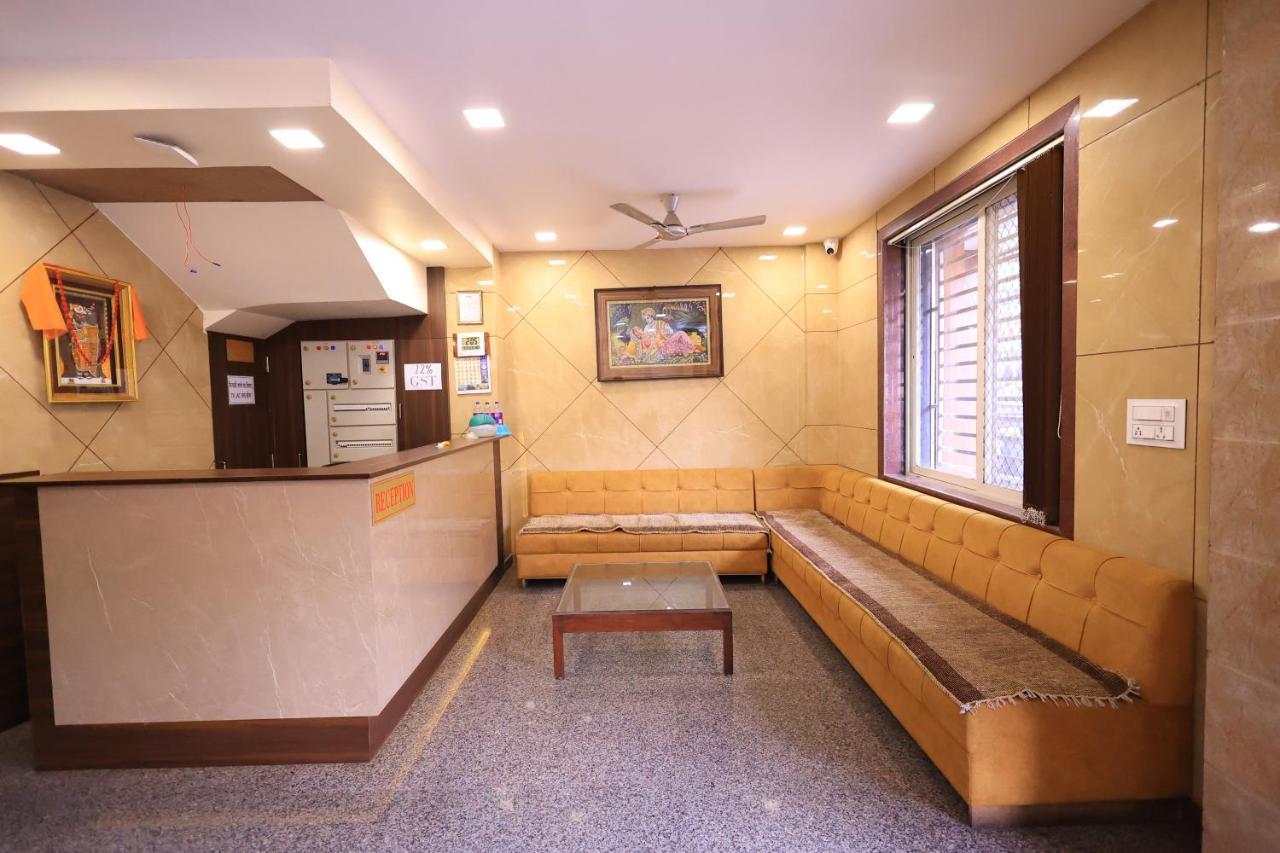Maruti Group Of Hotels - Shri Naman Nāthdwāra Eksteriør bilde