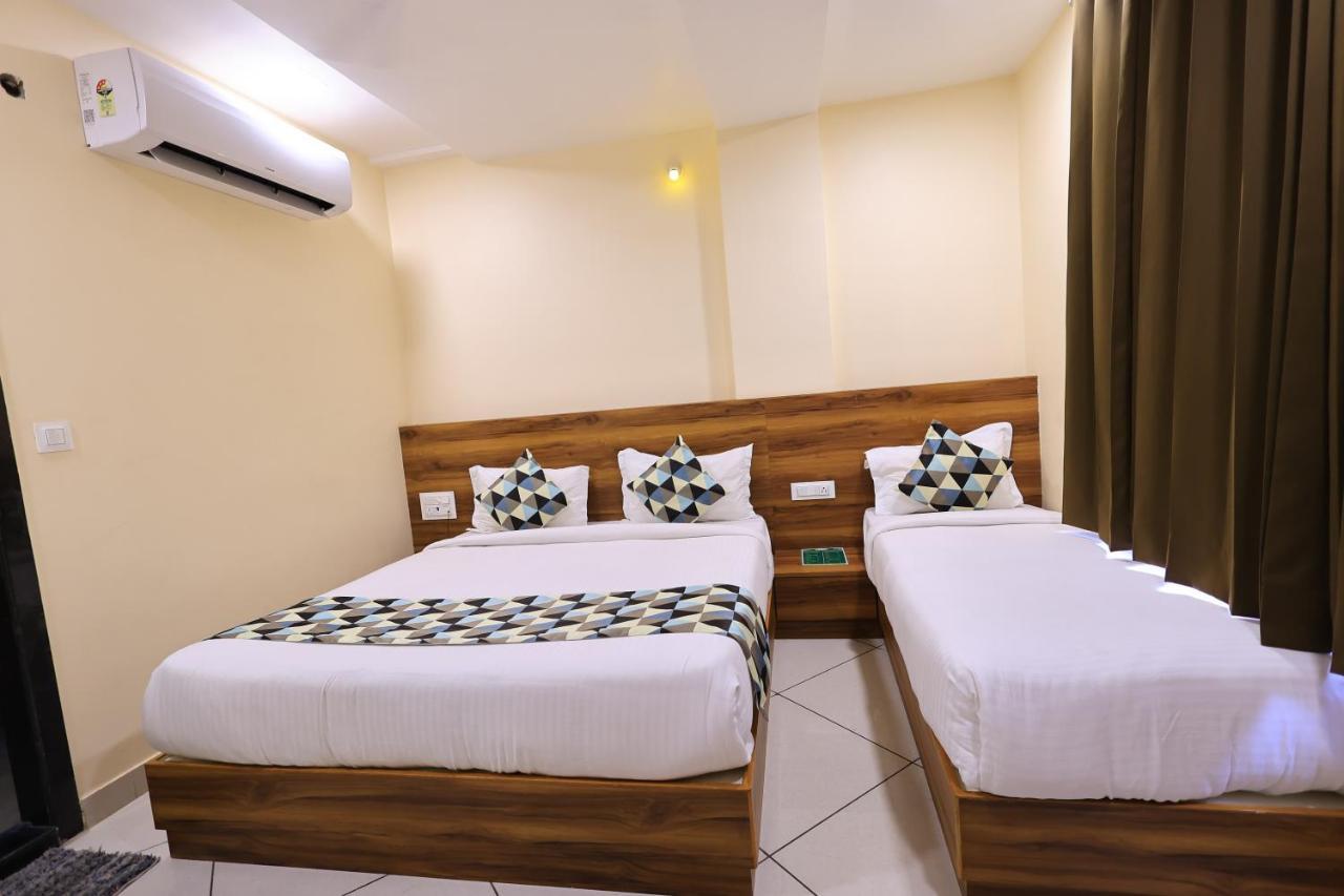Maruti Group Of Hotels - Shri Naman Nāthdwāra Eksteriør bilde